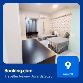 The Square - Twin Suite - Apartemen Service - NetFlix Wifi - Near Campus Petra
